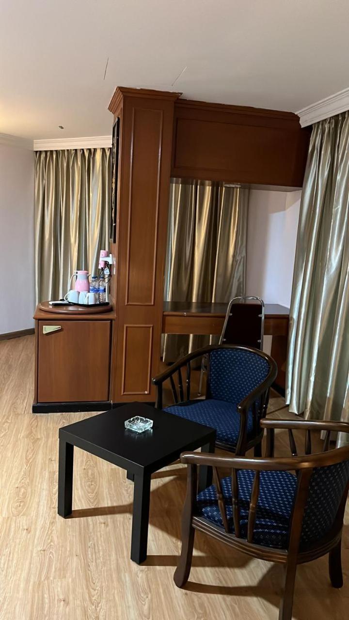 Hotel Ching Hua เซอกามัต ภายนอก รูปภาพ
