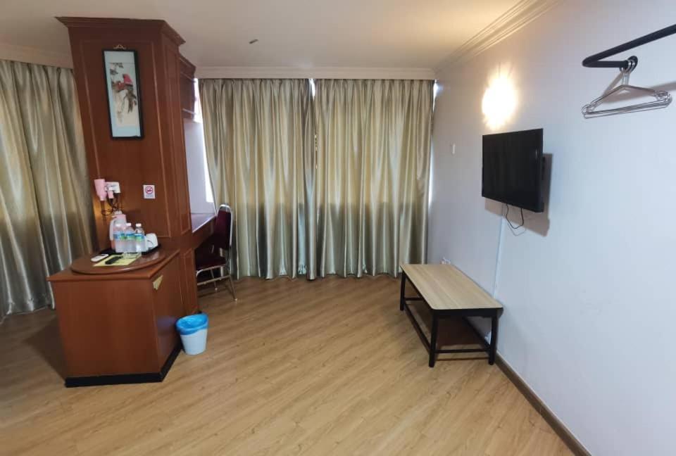 Hotel Ching Hua เซอกามัต ภายนอก รูปภาพ