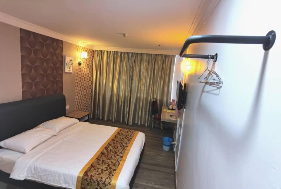 Hotel Ching Hua เซอกามัต ภายนอก รูปภาพ