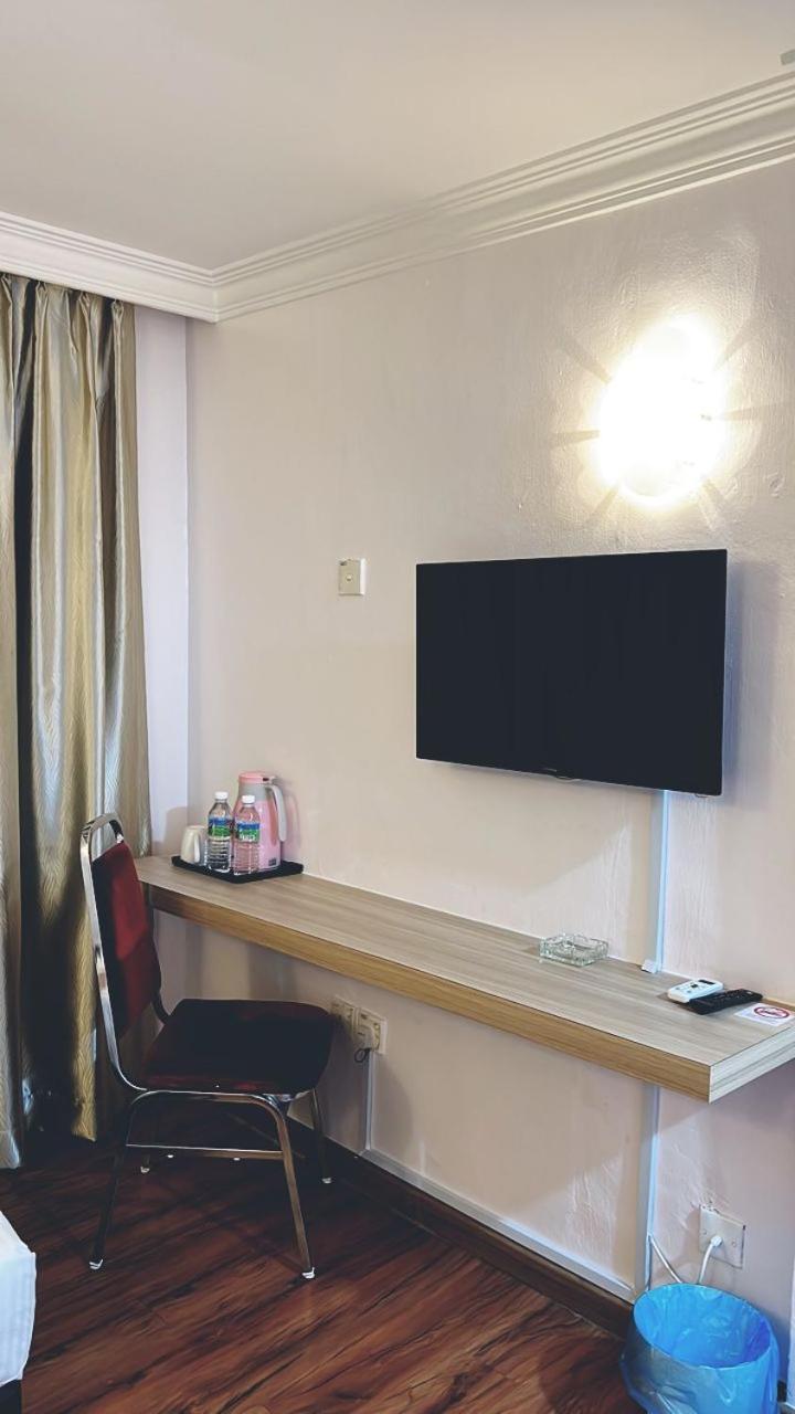 Hotel Ching Hua เซอกามัต ภายนอก รูปภาพ